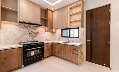 Luxury 5BR House & Lot for Sale in BF Homes West Executive Village, Parañaque – 320sqm Fully Furnished | ₱35M