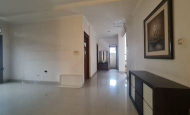 Dijual Jarang Ada Rumah  Singgasana Darma area dkt BPK, GBI Mekar WAngi Stairway, Harapan Kasih, Bintang Mulia