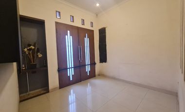 Dijual Jarang Ada Rumah  Singgasana Darma area dkt BPK, GBI Mekar WAngi Stairway, Harapan Kasih, Bintang Mulia