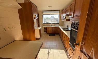 EN VENTA DEPARTAMENTO 3D 3B + SALA DE ESTAR o POSIBILIDAD DE 4° DORMITORIO A PASOS DEL CENTRO