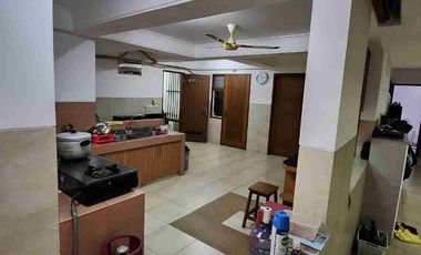 Rumah megah & besar, siap huni, tdk banjir