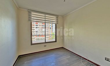 Moderno departamento en arriendo 3D3B luminoso y amplio