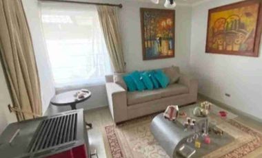 Se arrienda casa en Condominio Altos del Bosque II.