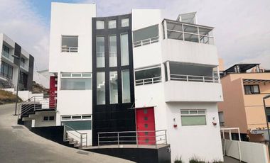 CASA EN VENTA CON EXCELENTE ESPACIO EN VILAZUL ATIZAPÁN