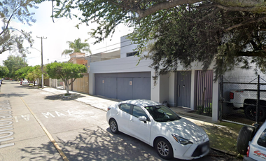 (IA) Casa en Honorato de Balzac, Jardines Vallarta, Zapopan, Jalisco