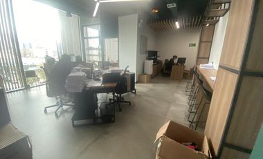 Oficina comercial en el exclusivo edificio Balmaceda. venta o arriendo