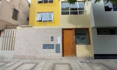 🏡 DEPARTAMENTO EN VENTA – LOS PRECURSORES, SURCO