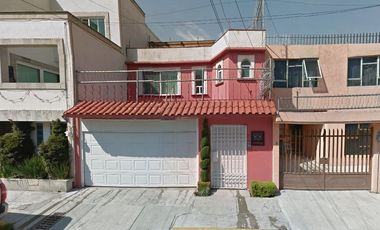 CASA EN VENTA EN RETORNO 25 DE CECILIO ROBELO, CDMX