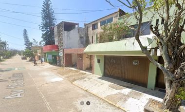 CASA EN VENTA EN AV 18 DE MARZO EN  COATZACOALCOS, VERACRUZ