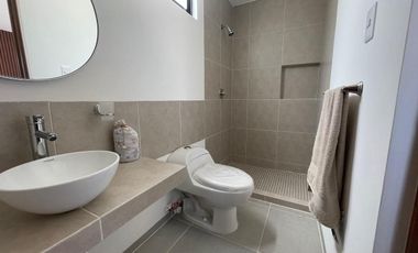 CASA EN VENTA EN CALLE ZAHUATLAN, COLONIA LA ROMANA, TLALNEPANTLA