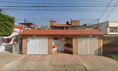 CASA EN VENTA EN CALLE BOSQUES DE LA INDIA EN NEZAHUALCOYOTL, EDOMEX