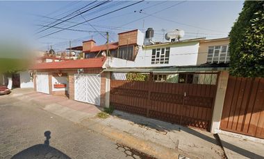 CASA EN VENTA EN CALLE BOSQUES DE LA INDIA EN NEZAHUALCOYOTL, EDOMEX