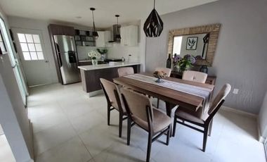 CASA EN VENTA EN CALLE BOSQUES DE LA INDIA EN NEZAHUALCOYOTL, EDOMEX