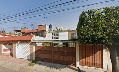 CASA EN VENTA EN CALLE BOSQUES DE LA INDIA EN NEZAHUALCOYOTL, EDOMEX