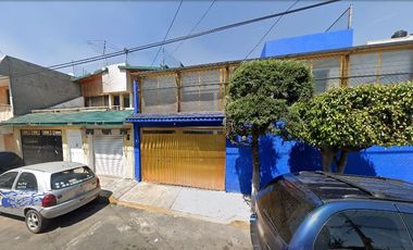 CASA EN VENTA EN CALLE GREGORIO SOSA EN IZTAPALAPA