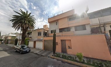 CASA EN VENTA EN CALLE RIO MEZCALAPA, IZTAPALAPA