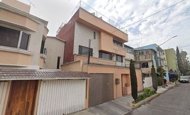 CASA EN VENTA EN CALLE RIO MEZCALAPA, IZTAPALAPA