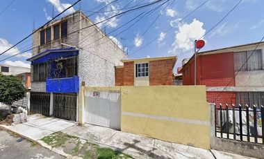 CASA A 3 MIN DEL METRO RIO DE LOS REMEDIOS