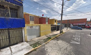 CASA A 3 MIN DEL METRO RIO DE LOS REMEDIOS