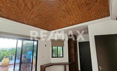 EXCLUSIVA-CASA PRIVADA EN LOS ROSALES, YUC