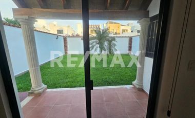 EXCLUSIVA-CASA PRIVADA EN LOS ROSALES, YUC