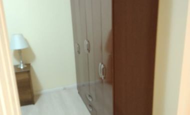 Se arriendan piezas amobladas