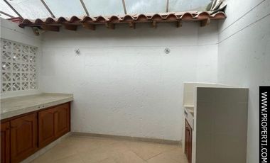 Casa en Arriendo Sector Loma del Escobero - Envigado