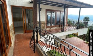 Casa en Arriendo Sector Loma del Escobero - Envigado