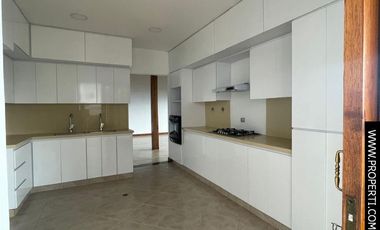 Casa en Arriendo Sector Loma del Escobero - Envigado