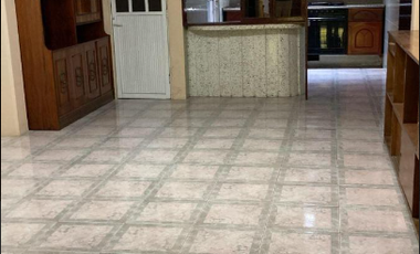 PRECIOSA CASA A UN COSTADO DE COSMOPOL