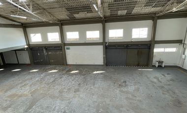 Bodega Alquilo 2.000 M2 / Excelente vitrina / Sobre Principal / $20 Millones / Yumbo Acopi