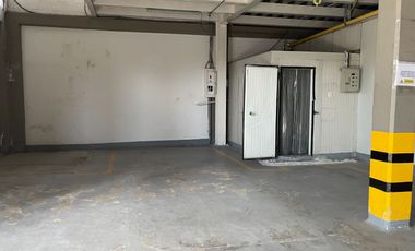 Bodega Alquilo 2.000 M2 / Excelente vitrina / Sobre Principal / $20 Millones / Yumbo Acopi