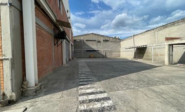 Bodega Alquilo 2.000 M2 / Excelente vitrina / Sobre Principal / $20 Millones / Yumbo Acopi