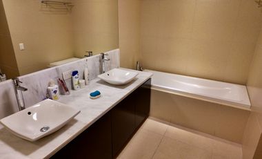 Live in Luxury! Fully Furnished 2BR in Viridian Greenhills with 2 Parking Slots for Lease