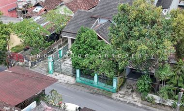 Jual Rumah Ringroad Timur Pinggir Jalan 3 Muka Cocok Hunian dan Usaha Akses Mudah Strategis