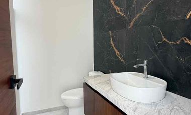 Casa nueva en Venta de 258 mts2 de superficie, 4 habitaciones, 4.5 baños, zona Las fuentes, las Águilas, ITESO