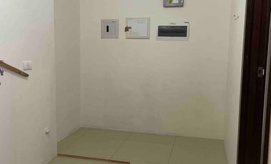 FOR SALE: 2 Bedroom Garden Towers Facing San Lorenzo