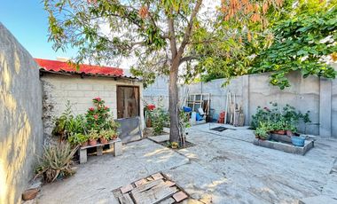 Casa para remodelar a 6 cuadras del malecón de La Paz