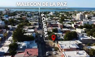 Casa para remodelar a 6 cuadras del malecón de La Paz