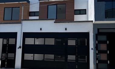 CASA NUEVA EN VENTA, CON RECÁMARA EN PLANTA BAJA, BOCA DEL RÍO, VER.