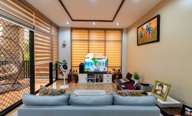 Coner House with Mountain View in Bloomfields CDO