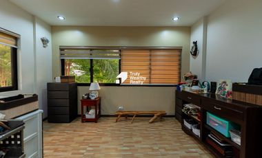 Coner House with Mountain View in Bloomfields CDO