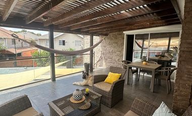 En Venta Hermosa Casa En Pasaje Coigüe, Maipú