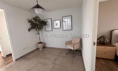 La Piedad - VENTA. Casa con 3 recámaras, roof garden, sala de TV