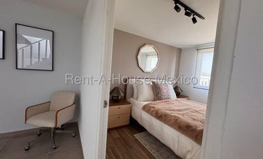 La Piedad - VENTA. Casa con 3 recámaras, roof garden, sala de TV