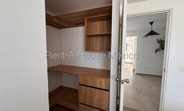 La Piedad - VENTA. Casa con 3 recámaras, roof garden, sala de TV