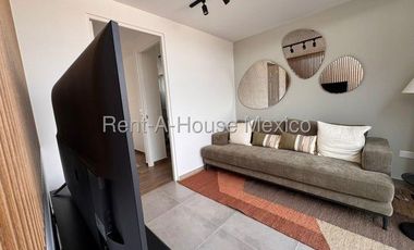 La Piedad - VENTA. Casa con 3 recámaras, roof garden, sala de TV