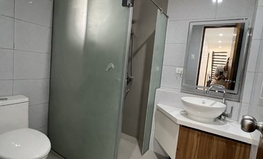 FOR SALE: 5 Bedroom Townhouse in Sta. Mesa Manila