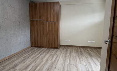 FOR SALE: 5 Bedroom Townhouse in Sta. Mesa Manila