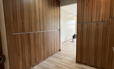 FOR SALE: 5 Bedroom Townhouse in Sta. Mesa Manila